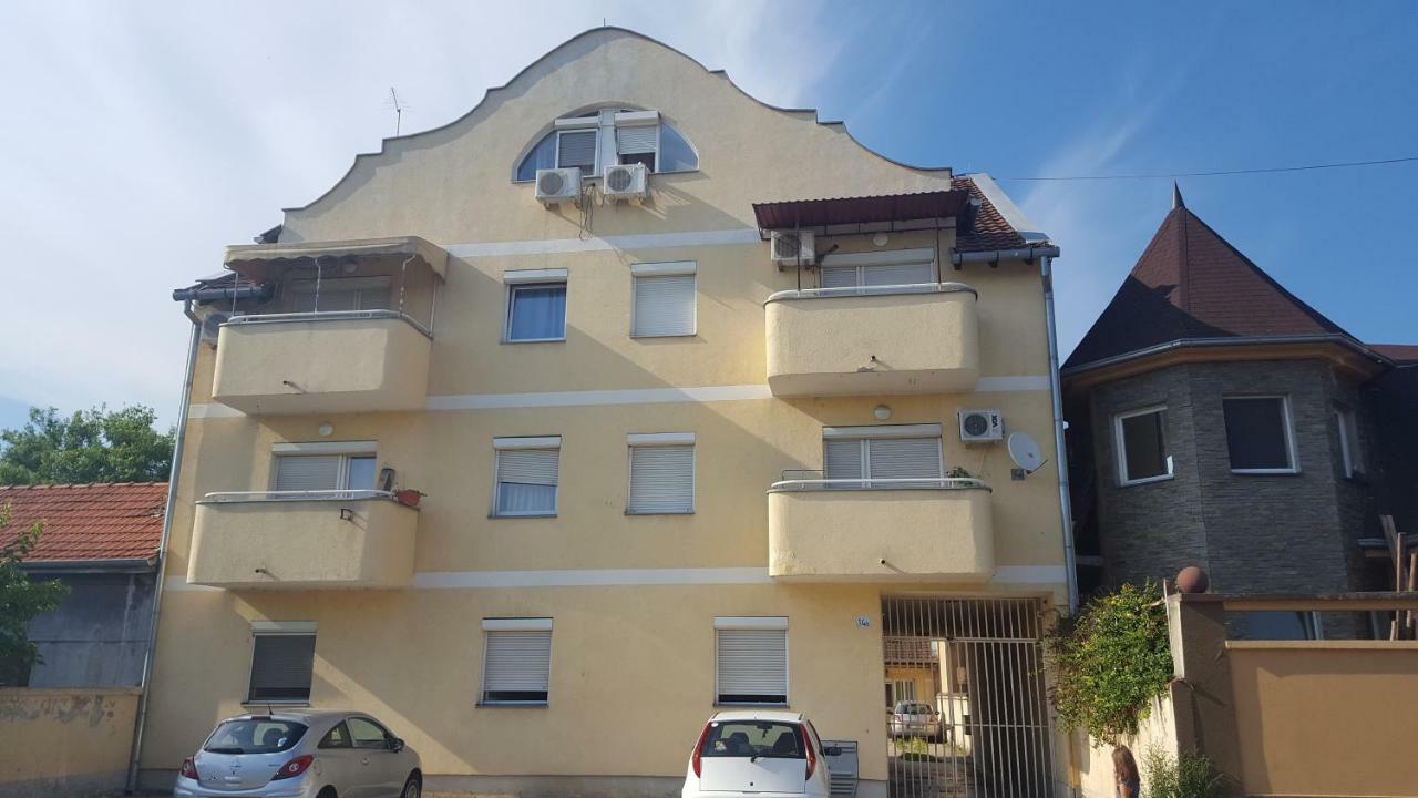 Ferienwohnung Apartman Gaga Novi Sad Exterior foto